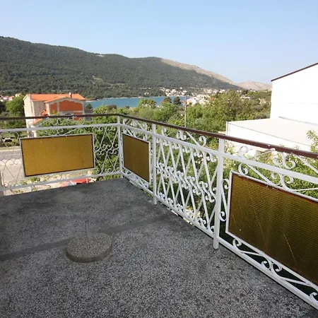 With Parking Space Grebastica, Sibenik - 6103 Apartman Grebastica