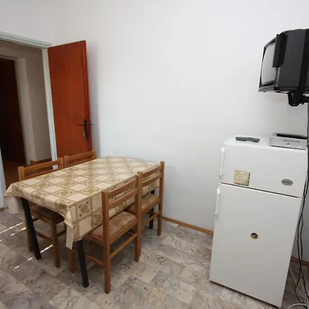 Apartment With Parking Space Grebastica, Sibenik - 6103