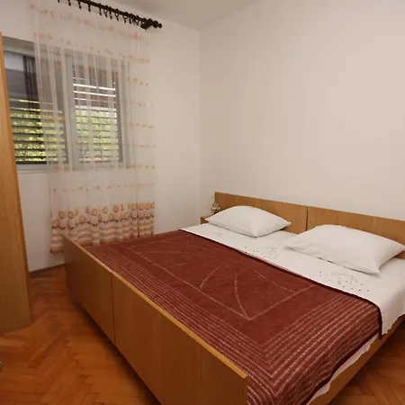 Apartment With Parking Space Grebastica, Sibenik - 6103