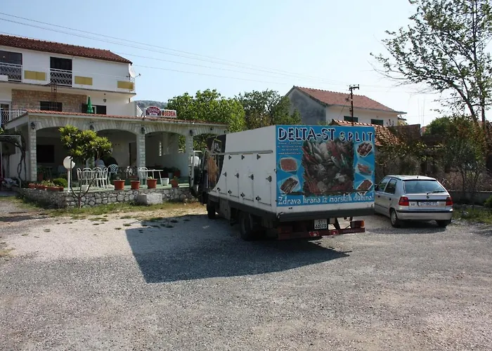 Apartman With Parking Space Grebastica, Sibenik - 6103 Grebastica