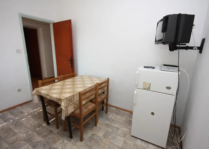 Apartman With Parking Space Grebastica, Sibenik - 6103